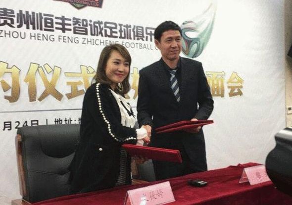 看美女下身排尿