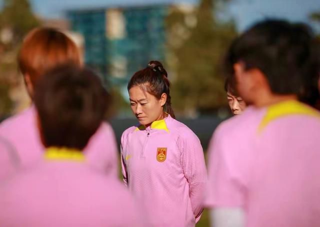 女房炮仲友