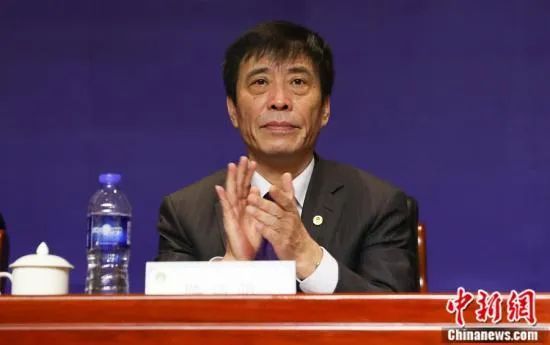 装修工人的绝遇中文